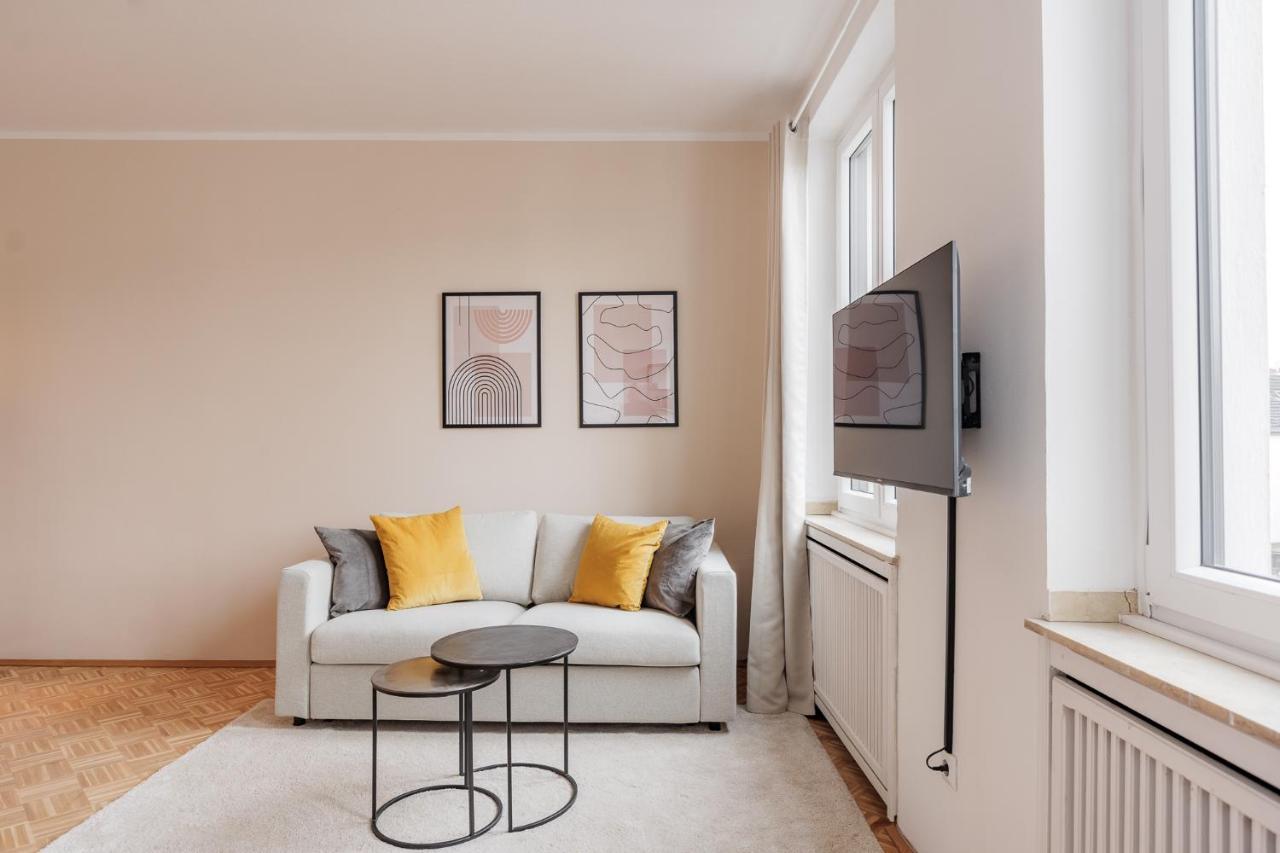 Flats 4 You, Moderne City Wohnung Naehe Hbf, Due-Messe 20 Min, Netflix, Kueche Duisburg Kültér fotó