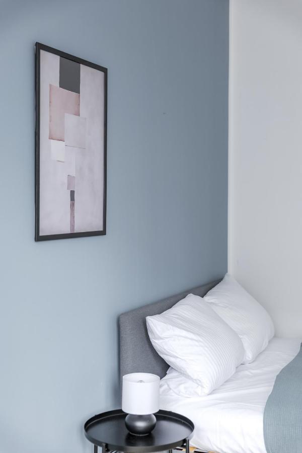 Flats 4 You, Moderne City Wohnung Naehe Hbf, Due-Messe 20 Min, Netflix, Kueche Duisburg Kültér fotó