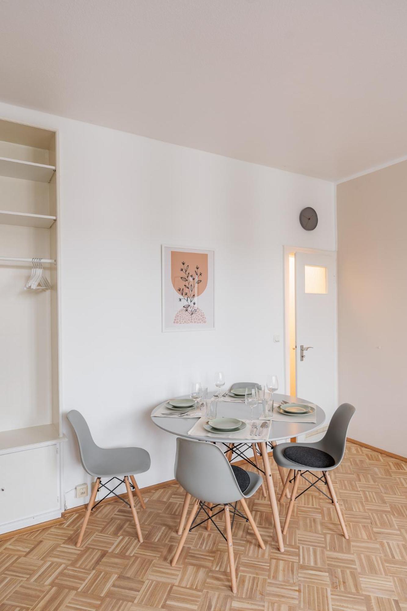 Flats 4 You, Moderne City Wohnung Naehe Hbf, Due-Messe 20 Min, Netflix, Kueche Duisburg Kültér fotó
