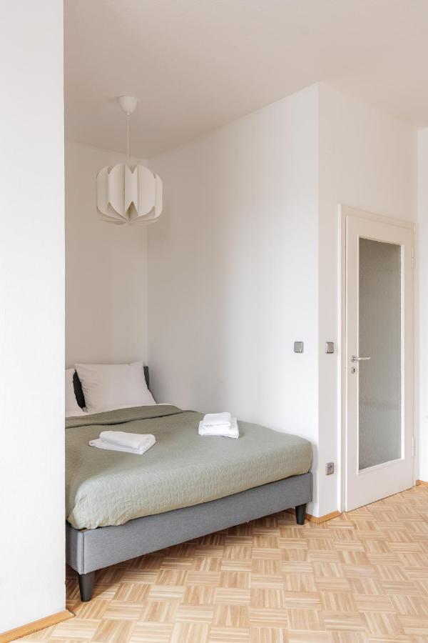Flats 4 You, Moderne City Wohnung Naehe Hbf, Due-Messe 20 Min, Netflix, Kueche Duisburg Kültér fotó